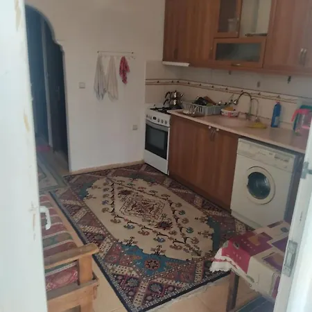 Yuksel Apartmani5 *